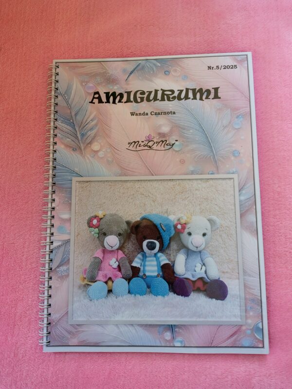 Książka A4 Amigurumi wzory szydełkowe MiśQMaj Wanda Czarnota Nr.5/2025